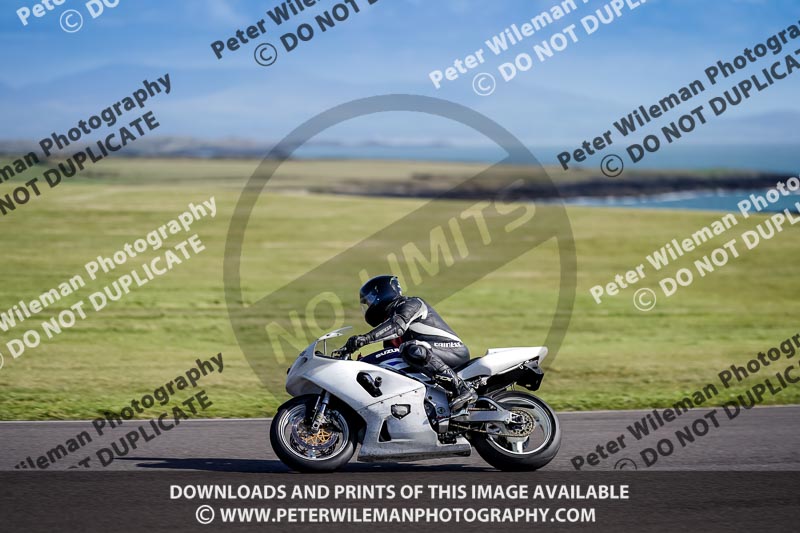 anglesey no limits trackday;anglesey photographs;anglesey trackday photographs;enduro digital images;event digital images;eventdigitalimages;no limits trackdays;peter wileman photography;racing digital images;trac mon;trackday digital images;trackday photos;ty croes